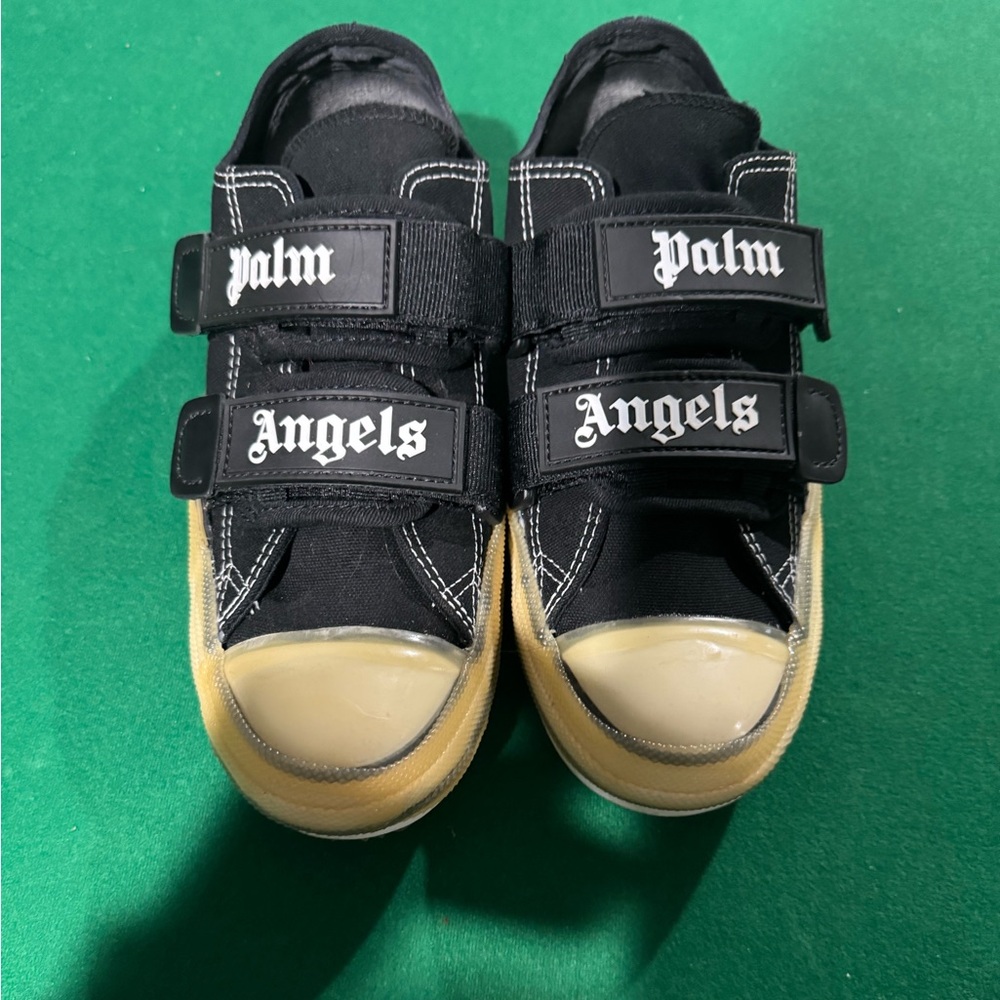 Palm angel sneakers worn ONCE. SIZE 38 fits like 36